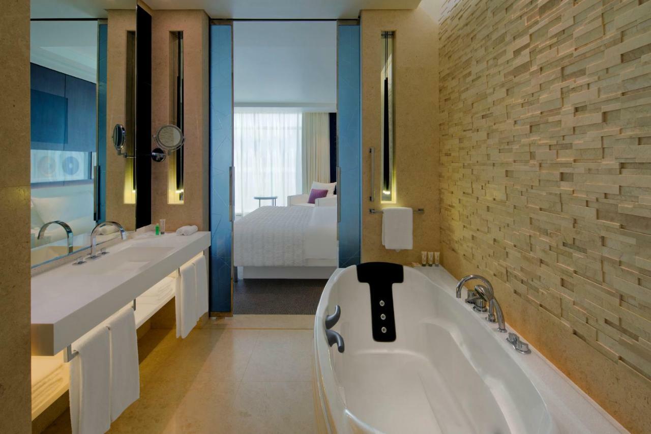 Camera Doppia con Letti Singoli Le Royal Club, Camera più Grande con Accesso Executive Lounge